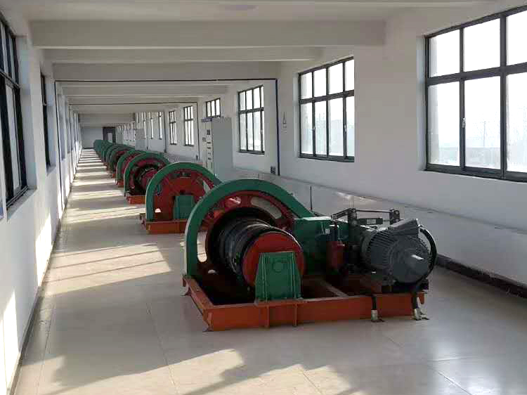 ��?y��)P(y��ng)���]�C(j��)����